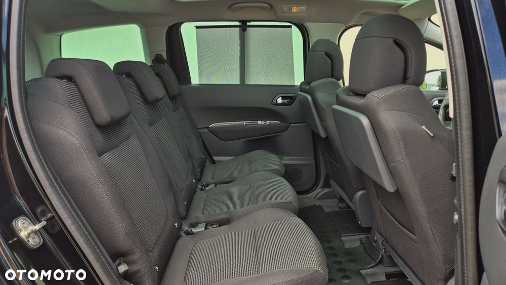 Peugeot 5008 2.0 HDi Premium + - 32