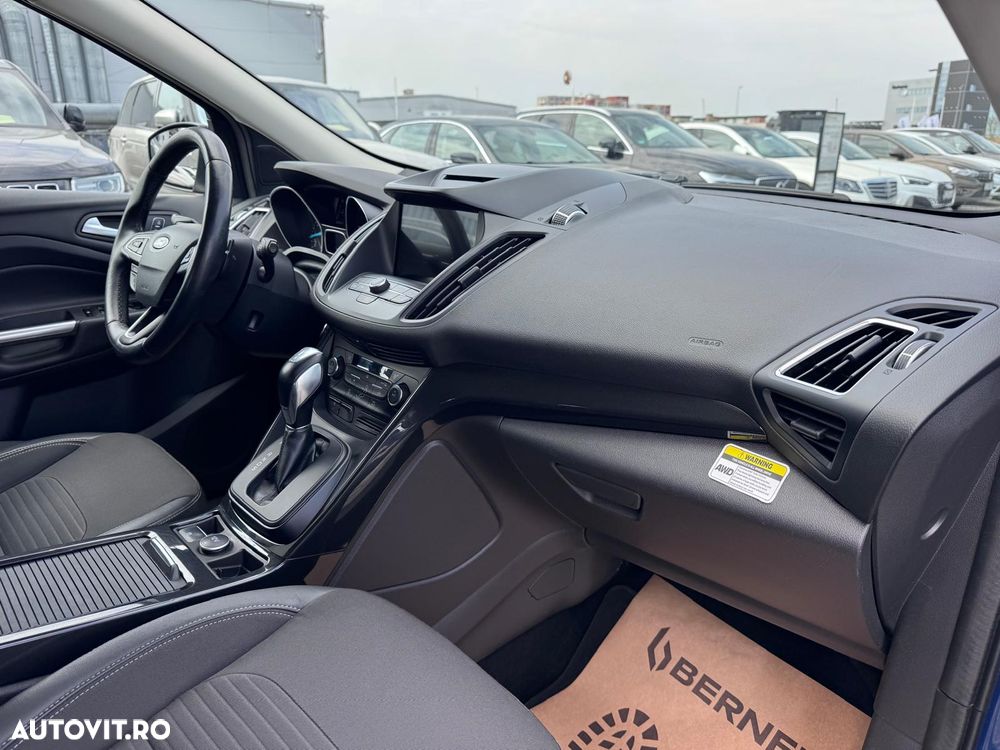 Ford Kuga 1.5 EcoBoost 4x4 Aut. Trend - 12