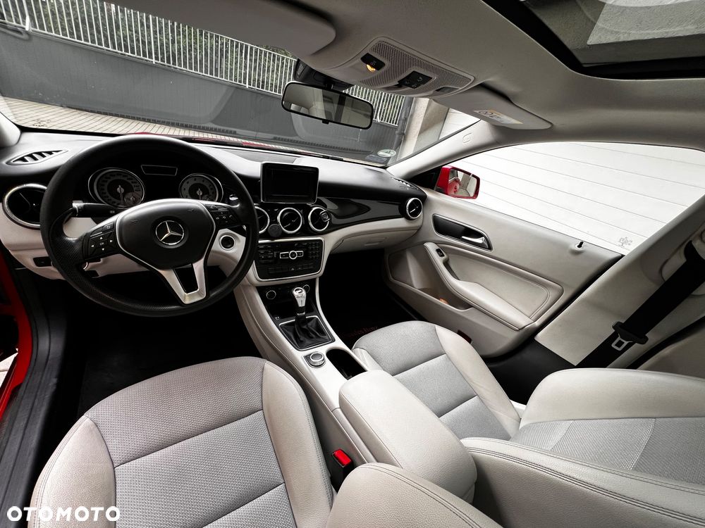 Mercedes-Benz CLA - 14