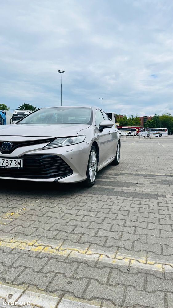 Toyota Camry 2.5 Hybrid Comfort CVT - 18