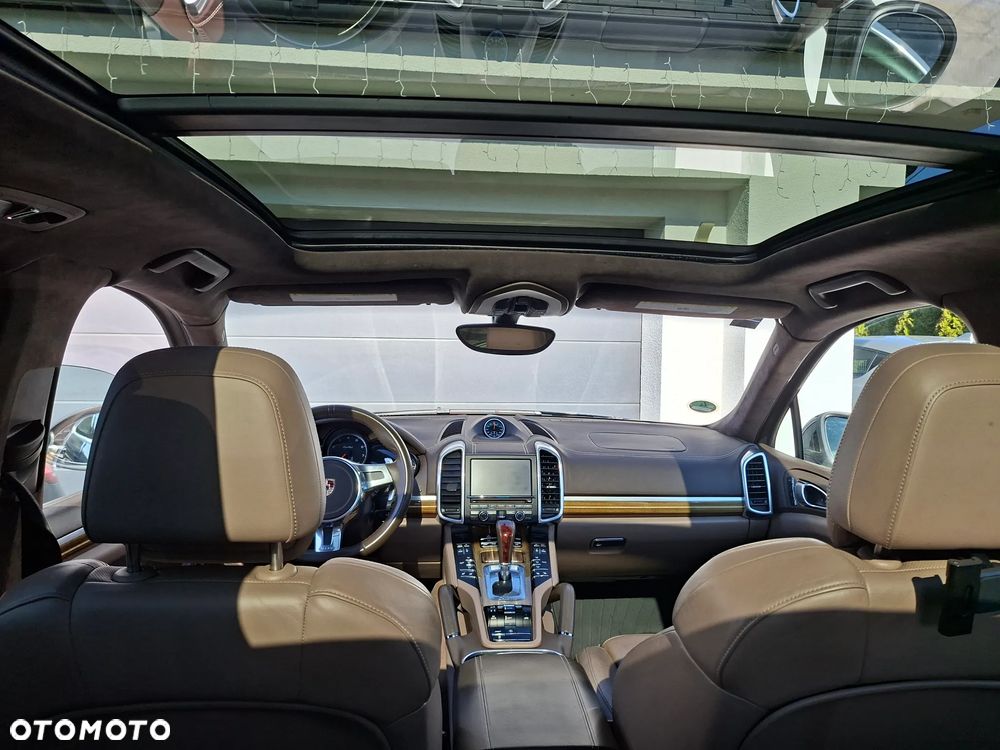 Porsche Cayenne Turbo Tiptronic S - 17