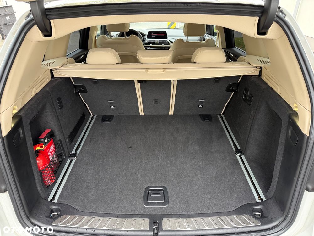 BMW X3 xDrive20d xLine - 25