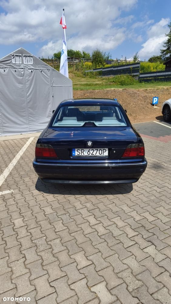 BMW Seria 7 - 4