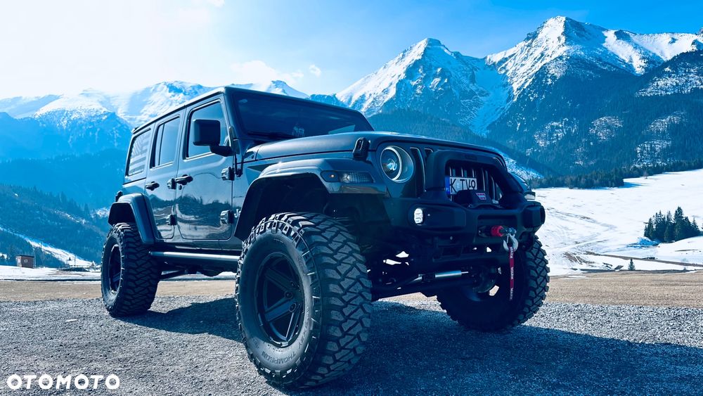 Jeep Wrangler - 1