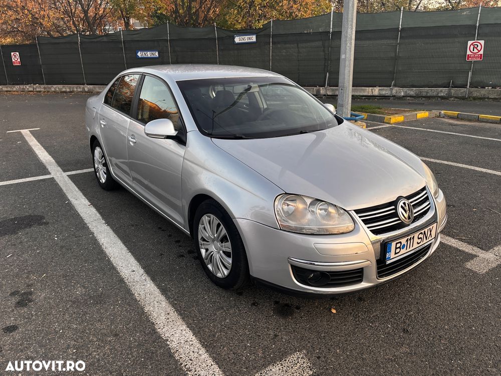 Volkswagen Jetta 1.6 TDI DPF Highline - 1
