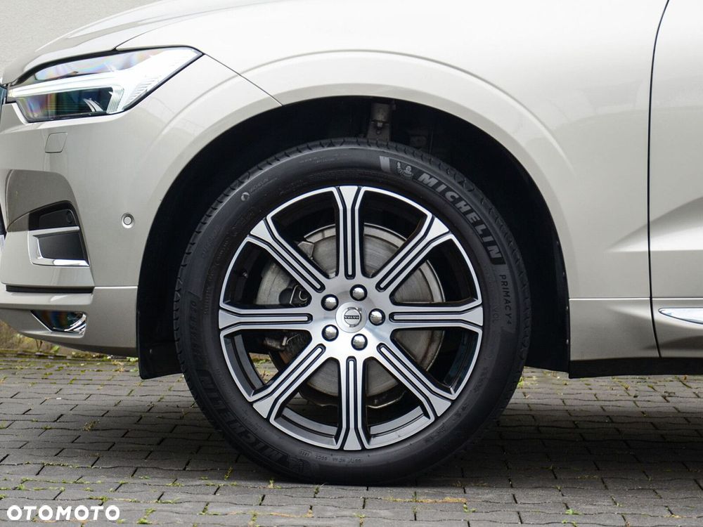 Volvo XC 60 D5 SCR AWD Inscription - 8
