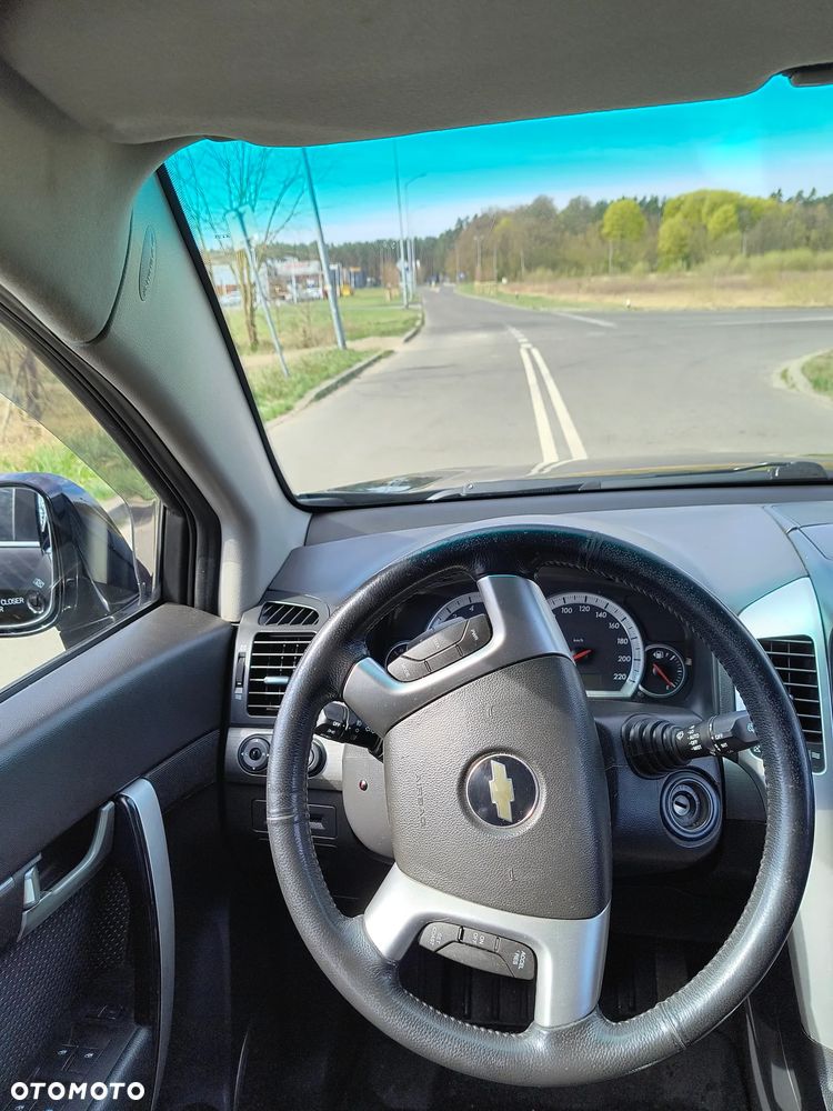 Chevrolet Captiva 2.0 d LT high 5os - 20