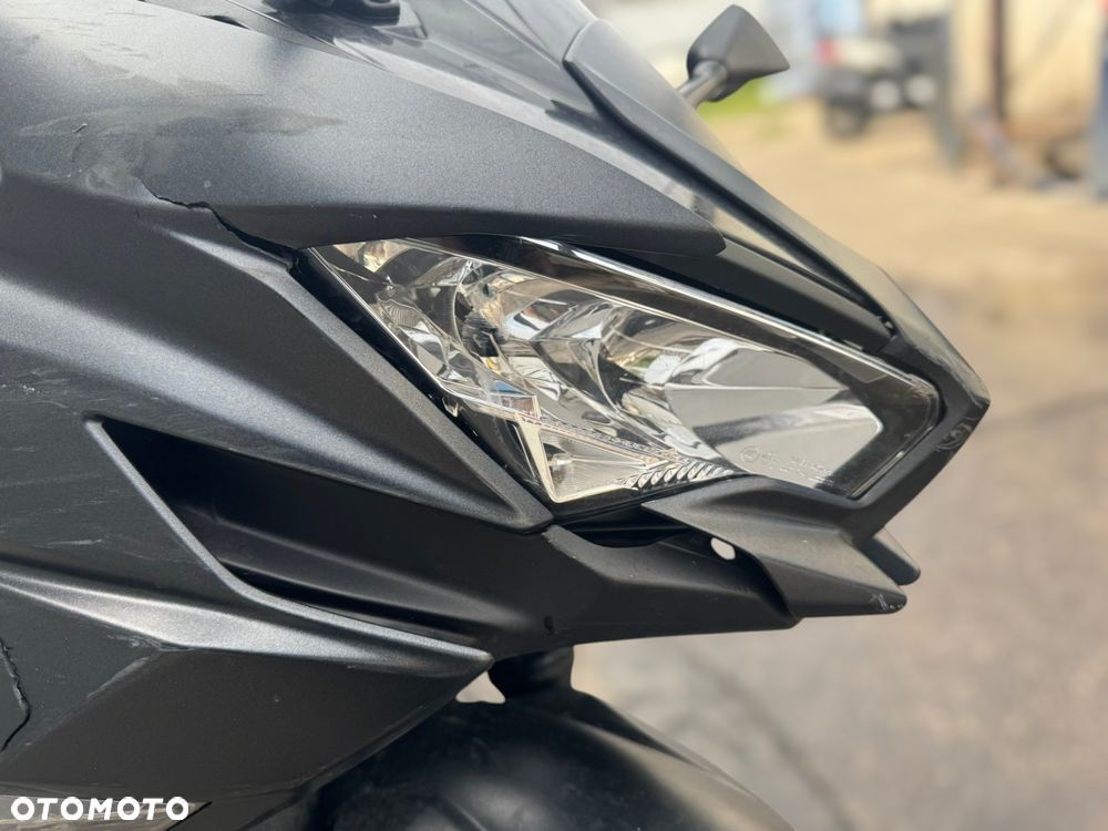 Kawasaki Ninja - 17