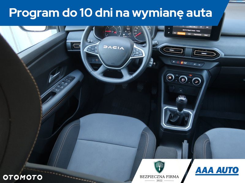 Dacia Sandero - 8