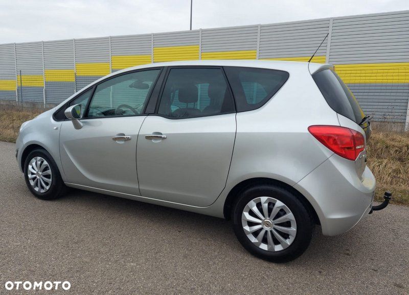 Opel Meriva - 23