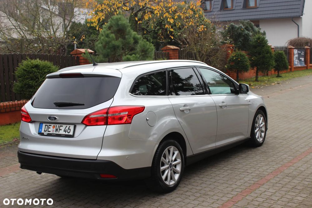 Ford Focus Turnier 1.5 EcoBlue Start-Stopp-System ST-LINE X - 6