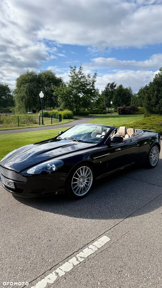 Aston Martin DB9 - 2
