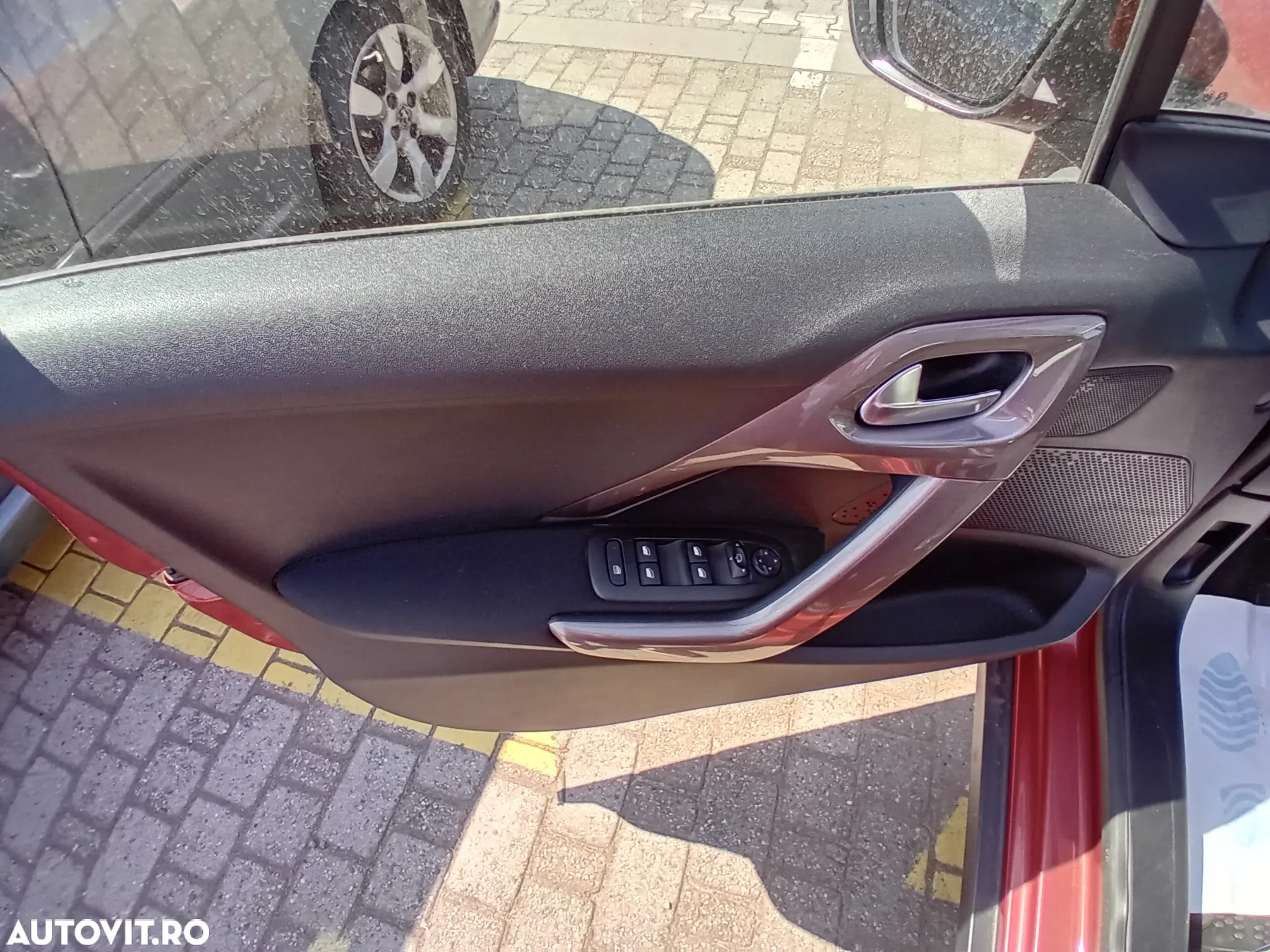 Peugeot 2008 1.2 PureTech Turbo Active - 15