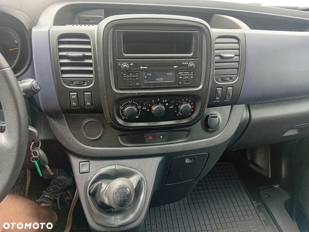 Opel Vivaro - 23
