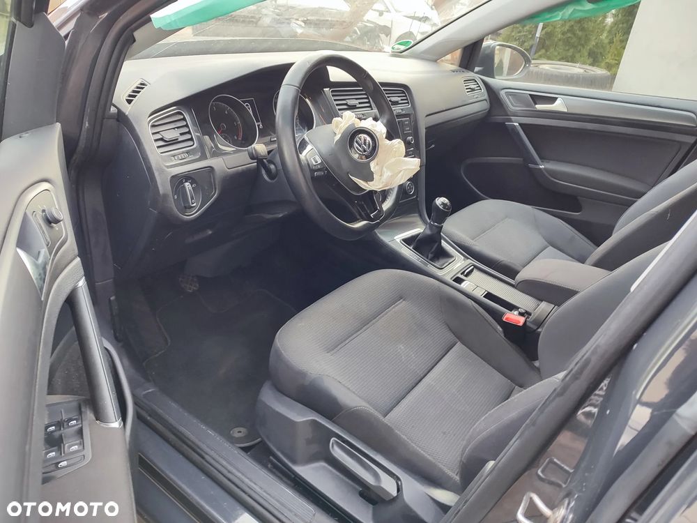 Volkswagen Golf 1.6 TDI (BlueMotion Technology) Comfortline - 9