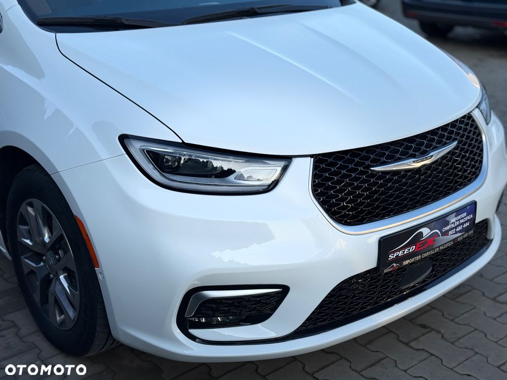 Chrysler Pacifica - 14