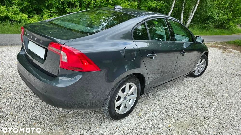 Volvo S60 D2 - 13