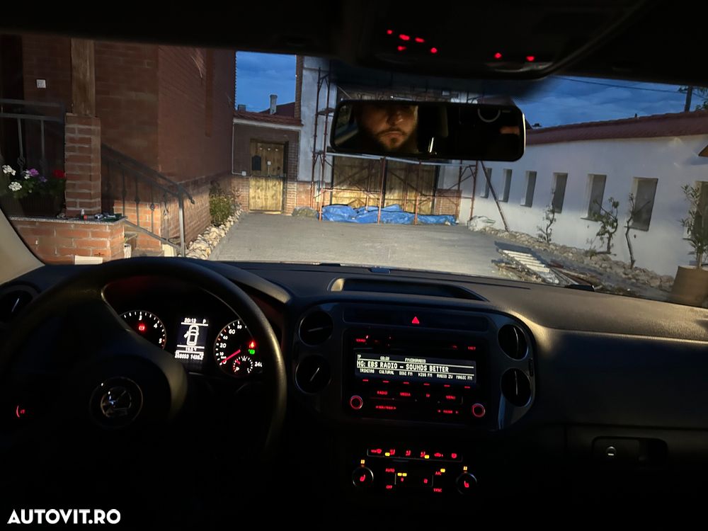 Volkswagen Tiguan - 16