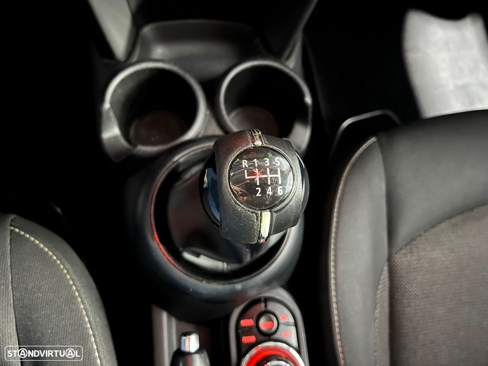 MINI 5 Portas Cooper D Seven Chili - 23