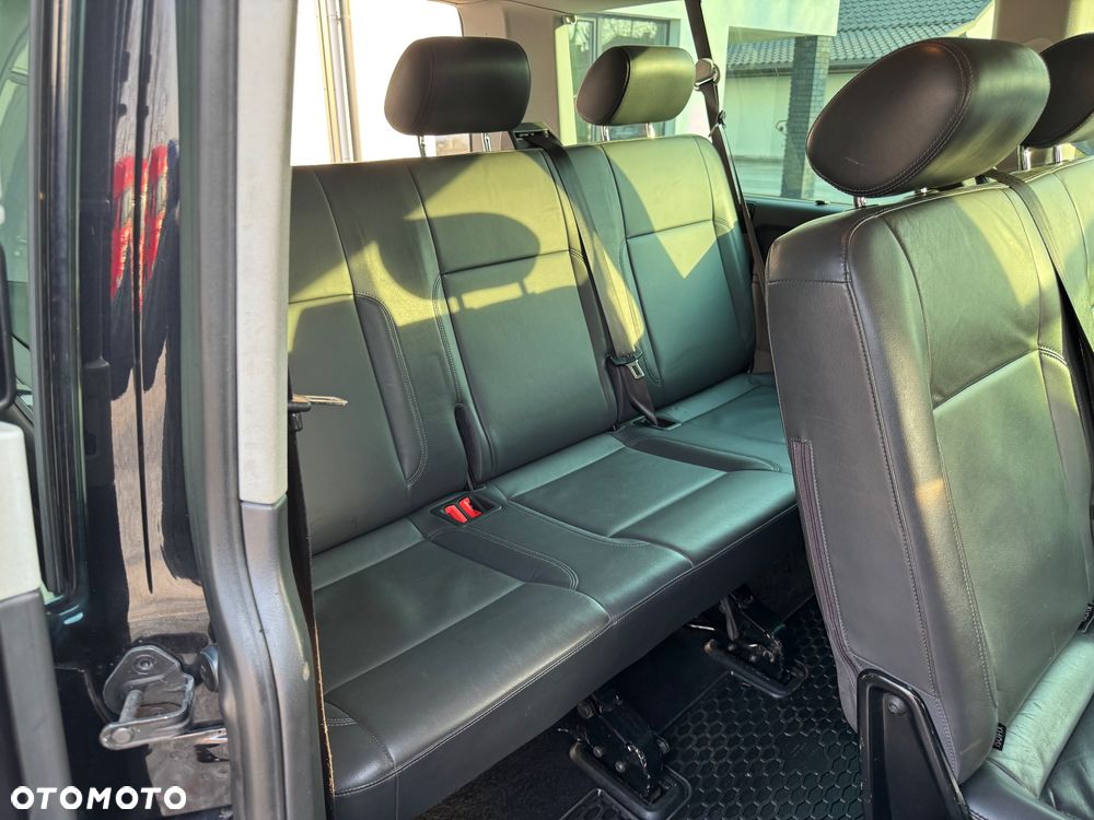 Volkswagen Caravelle - 22