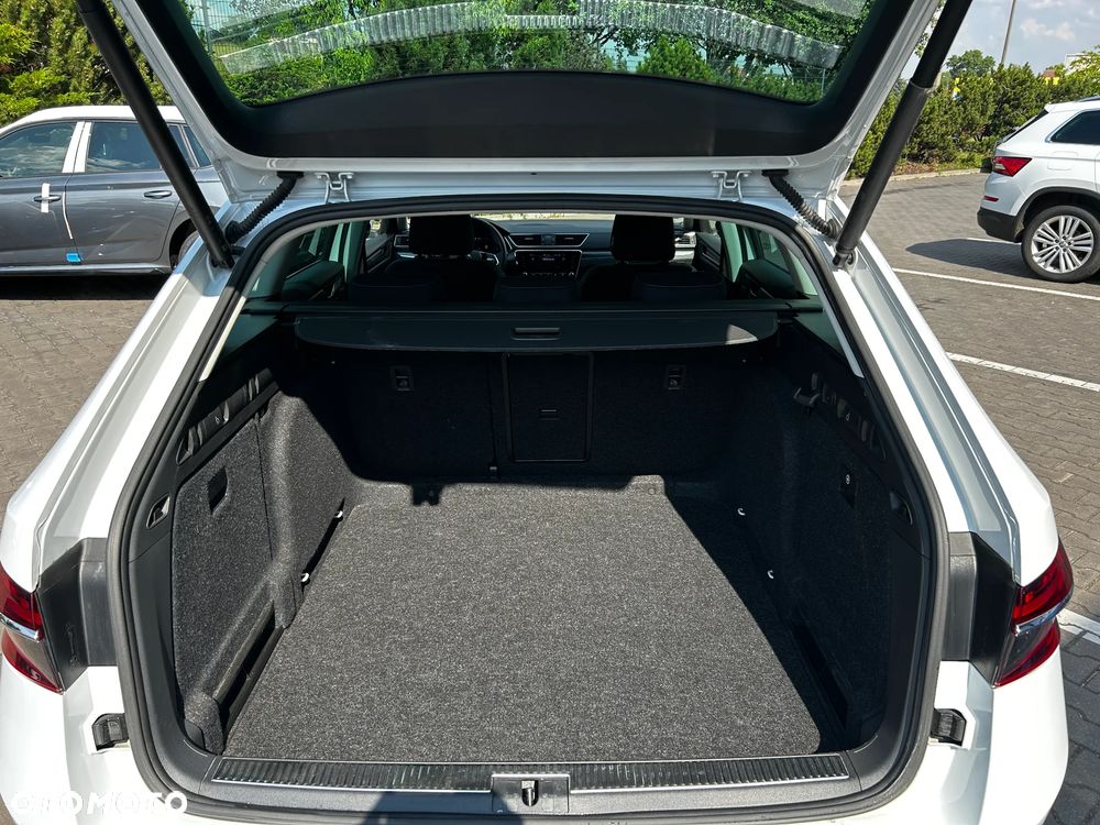 Skoda Superb 2.0 TDI SCR 4x4 Style DSG - 8