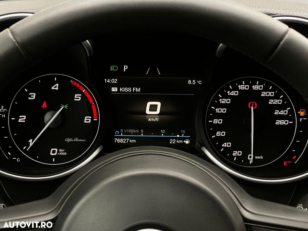 Alfa Romeo Giulia - 14