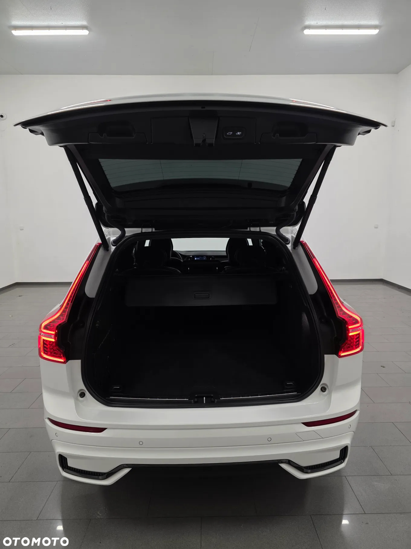 Volvo XC 60 B4 B Geartronic RDesign - 38