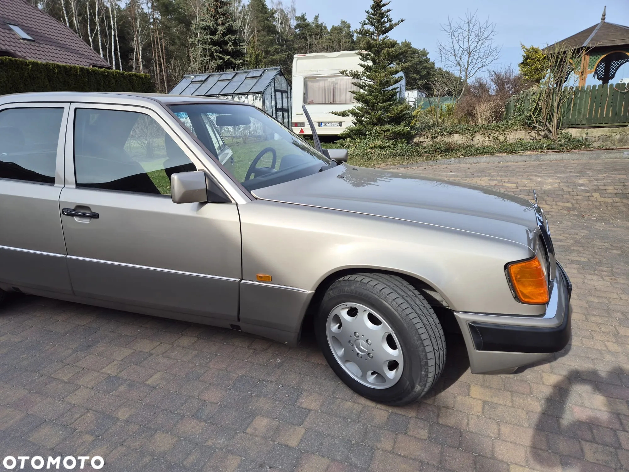 Mercedes-Benz W124 (1984-1993) - 2