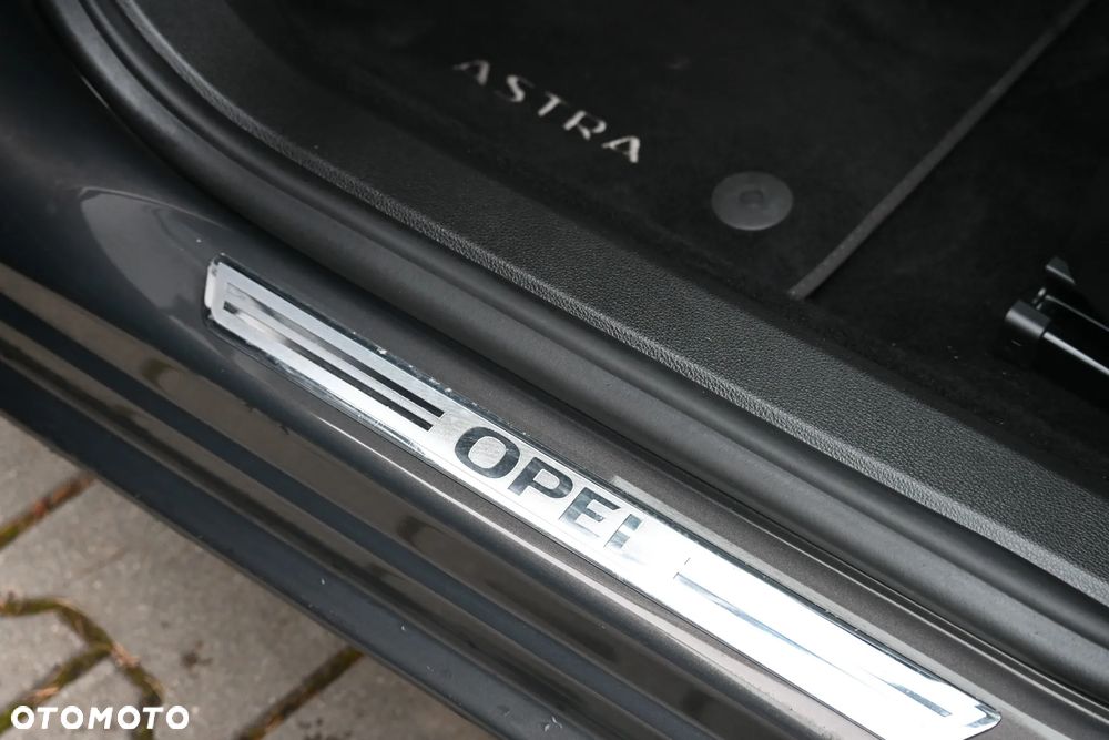 Opel Astra ver-1-4-turbo-cosmo - 39