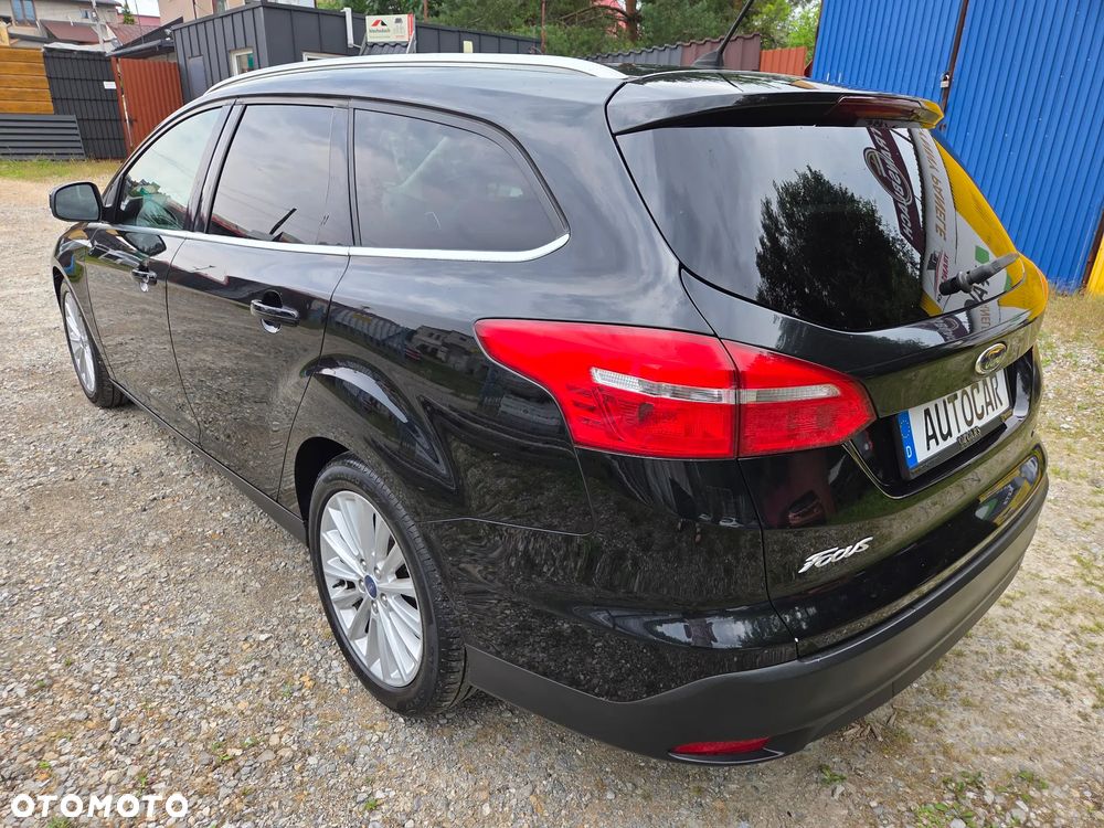 Ford Focus 1.0 EcoBoost Titanium - 4