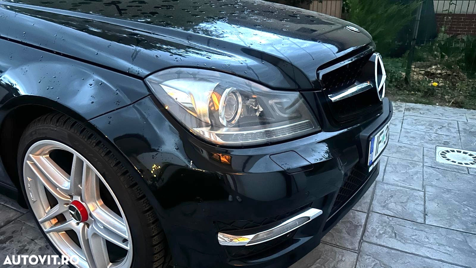 Mercedes-Benz C - 6