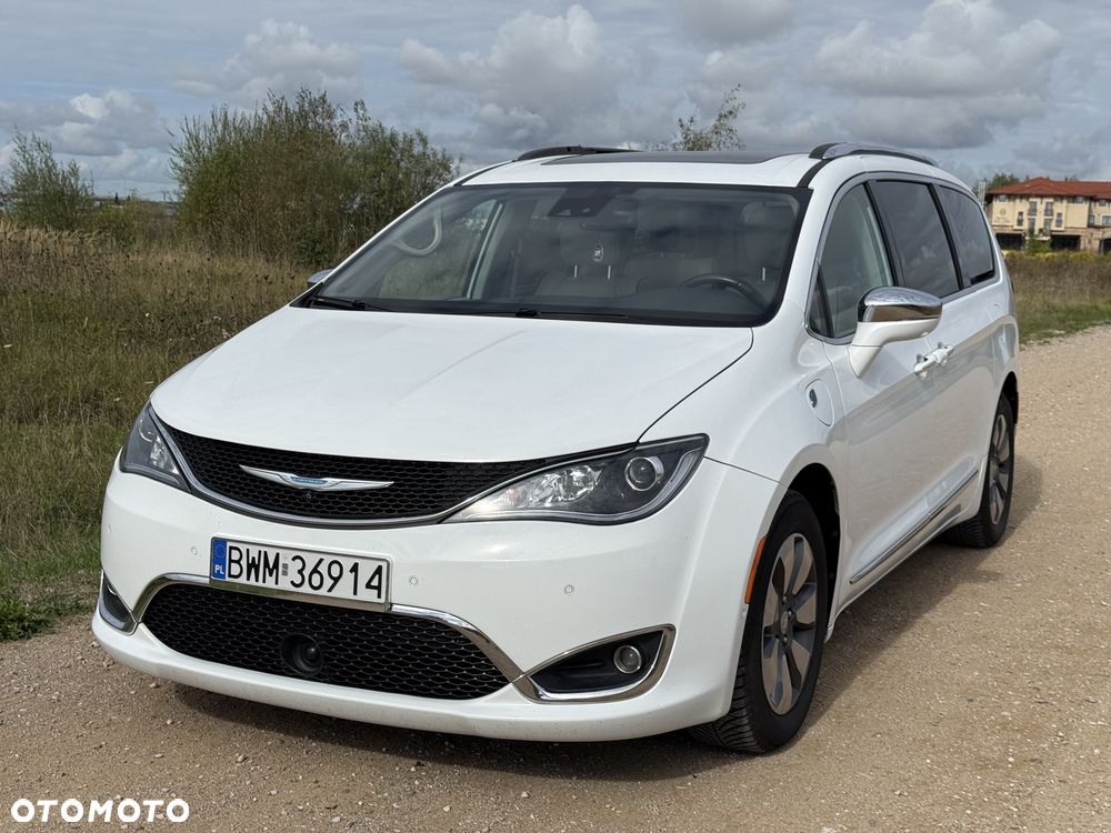 Chrysler Pacifica - 14