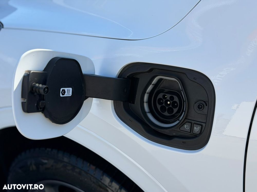 Ford Kuga 2.5 Duratec PHEV ST Line - 9