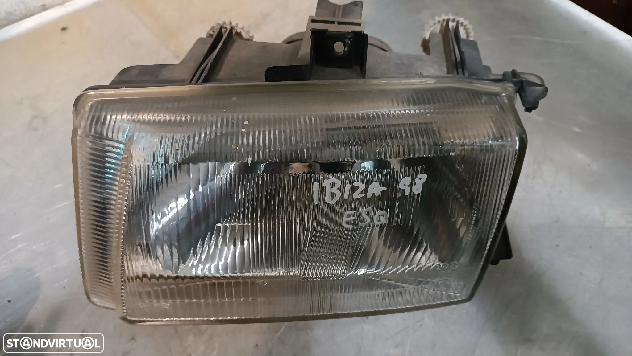 ÓTICA / FAROL SEAT IBIZA 6K 97-99 - ESQUERDO / DIREITO - 1