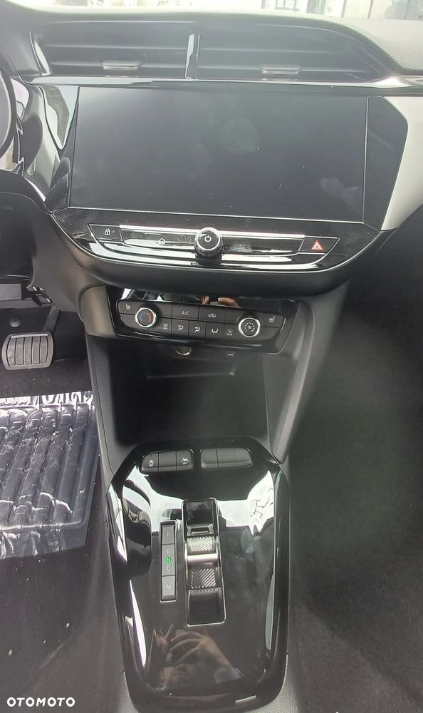 Opel Corsa 1.2 Edition S&S - 11