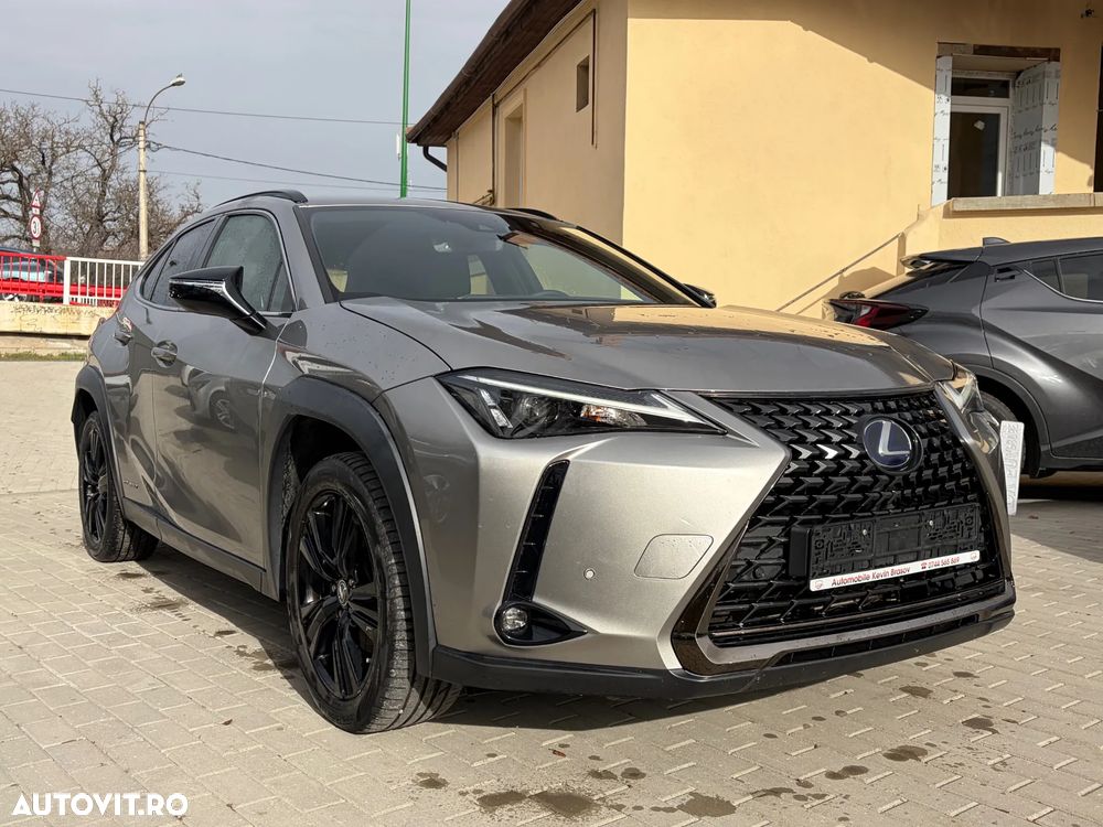 Lexus UX - 2
