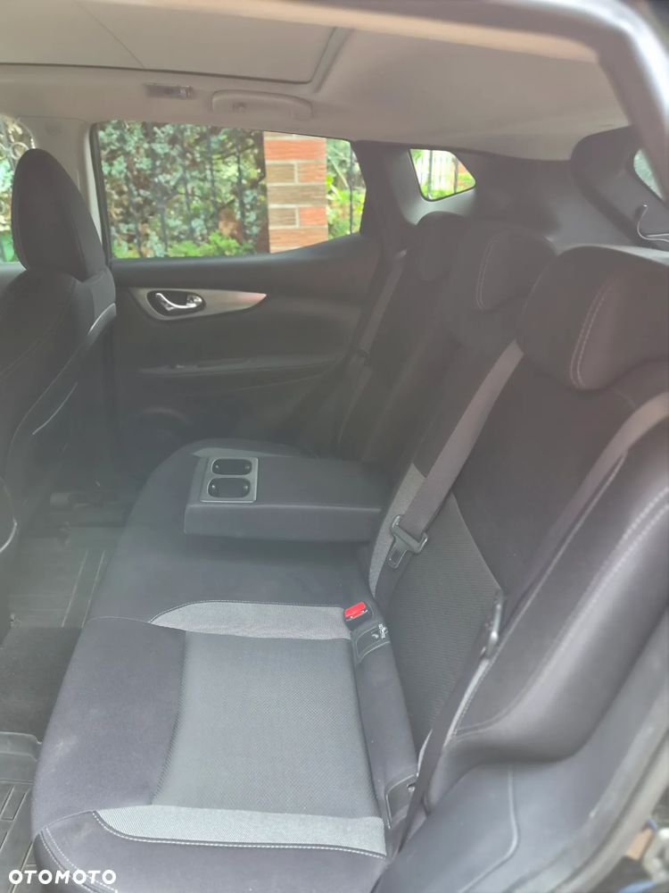Nissan Qashqai 1.6 DIG-T N-Connecta - 19