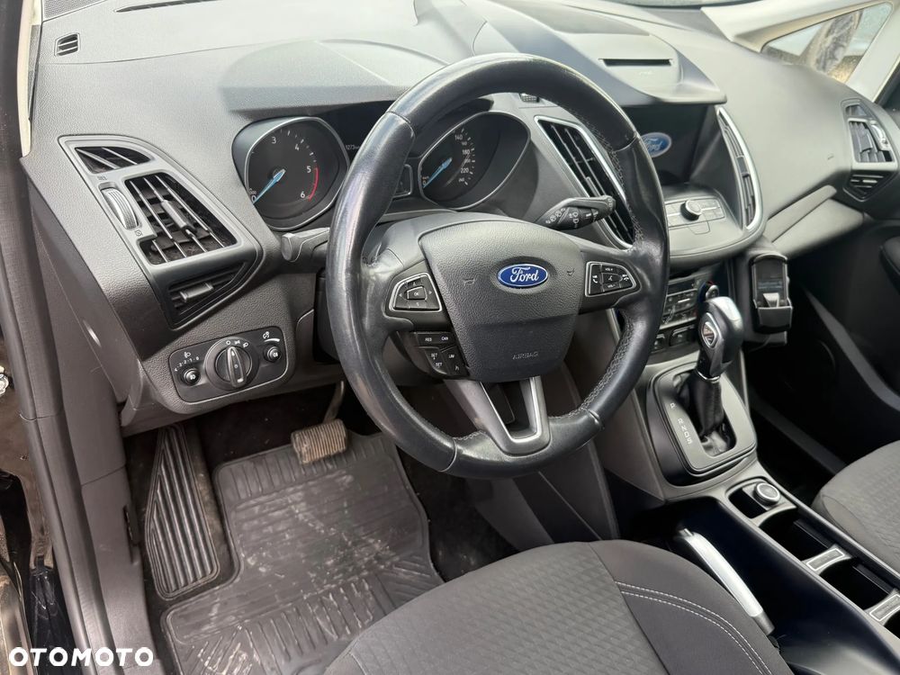 Ford Grand C-MAX - 13