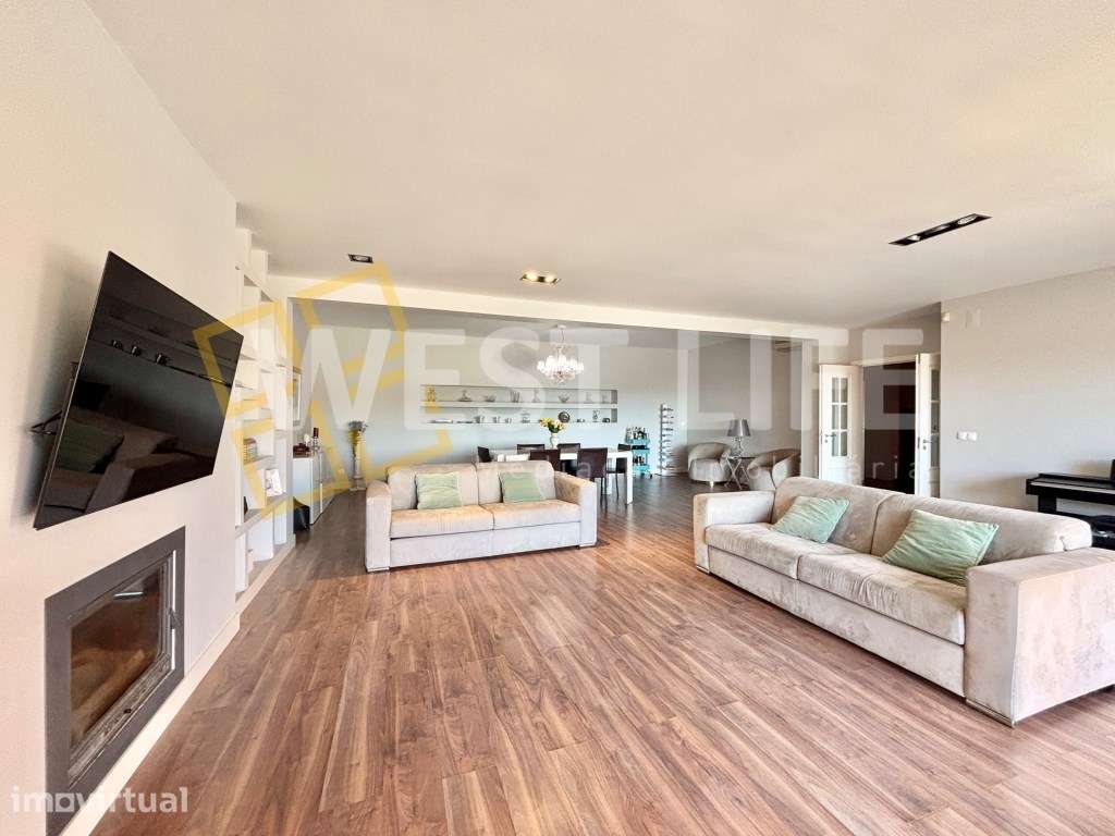Moradia T3 em Condomínio Fechado com Piscina | EXCLUSIVO WEST LIFE ... - Grande imagem: 2/36
