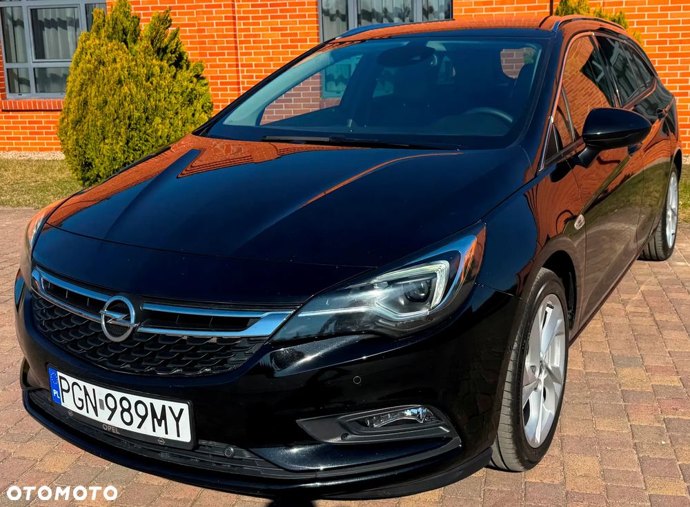 Opel Astra 1.6 CDTI Cosmo - 28