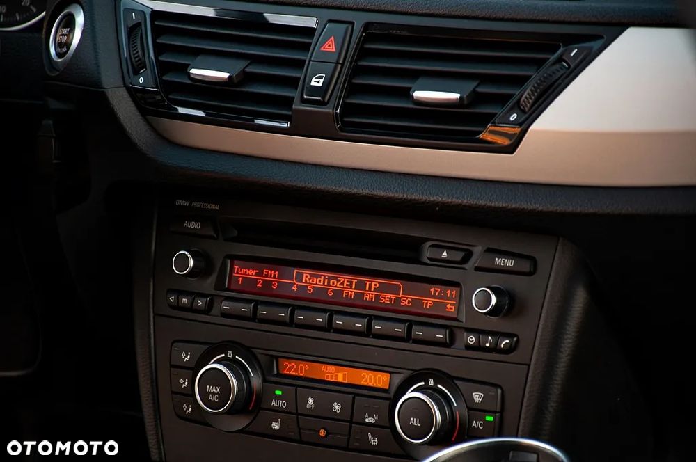 BMW X1 sDrive18i - 24