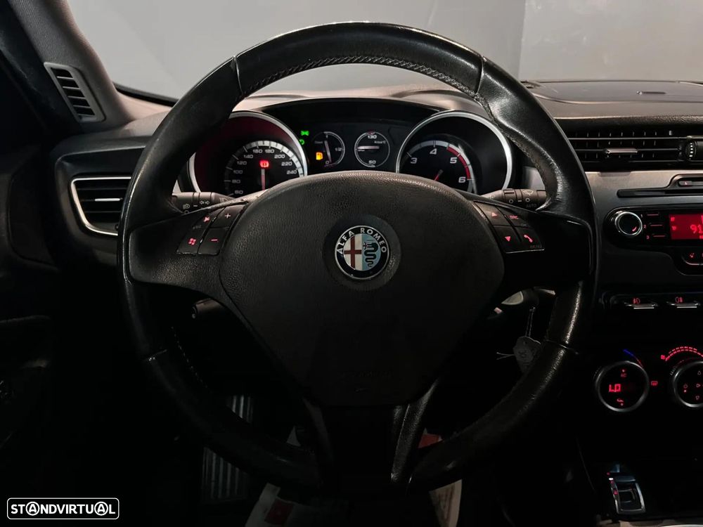 Alfa Romeo Giulietta 1.6 JTDM Exclusive - 19