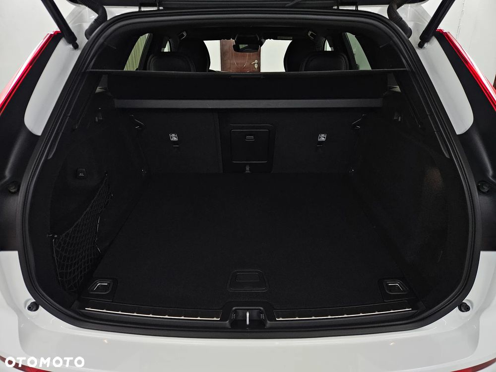 Volvo XC 60 D3 R-Design - 35