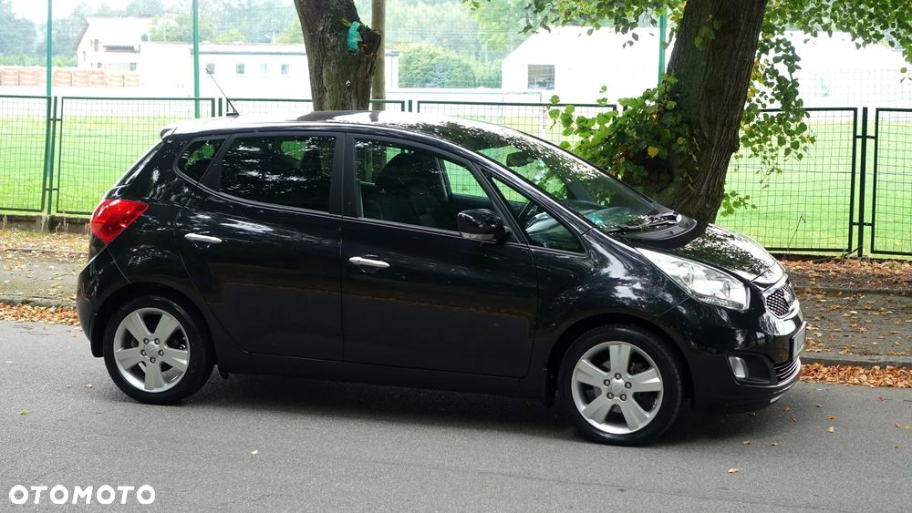 Kia Venga 1.6 CRDi 128 Black Collection - 38