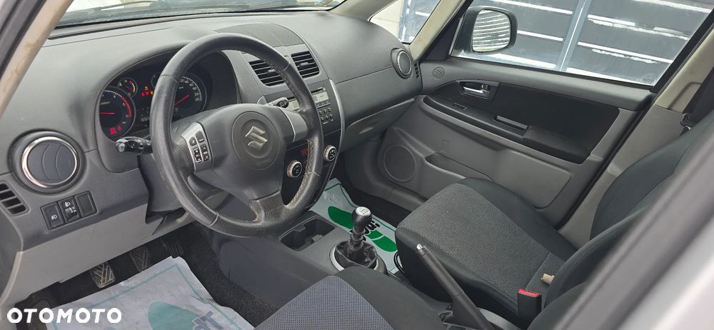 Suzuki SX4 2.0 DDiS 4x4 Style - 29