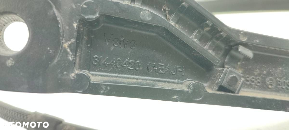 RAMIONA WYCIERACZEK PRZÓD PRZEDNICH VOLVO S90 II 31440420 - 2
