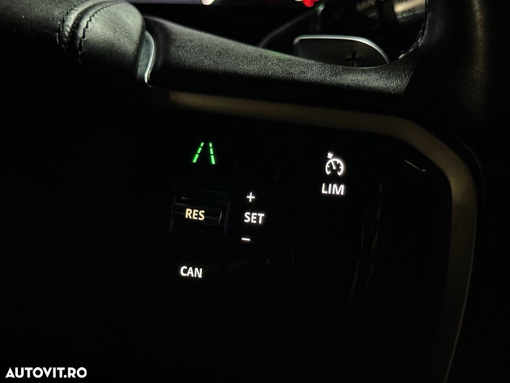 Land Rover Range Rover Velar 2.0 D200 MHEV Dynamic SE - 26