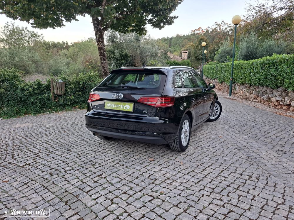 Audi A3 Sportback 1.6 TDI Attraction - 32