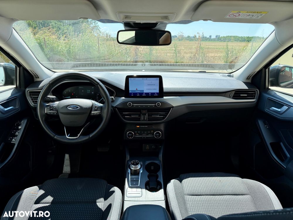 Ford Focus - 8