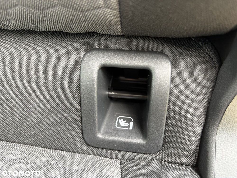 Volkswagen Caravelle - 25